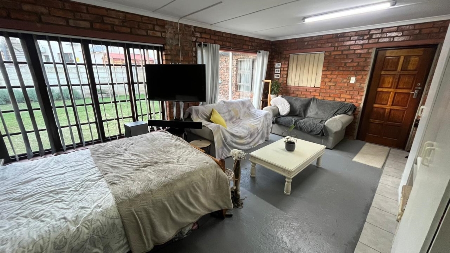 3 Bedroom Property for Sale in Noorsekloof Eastern Cape